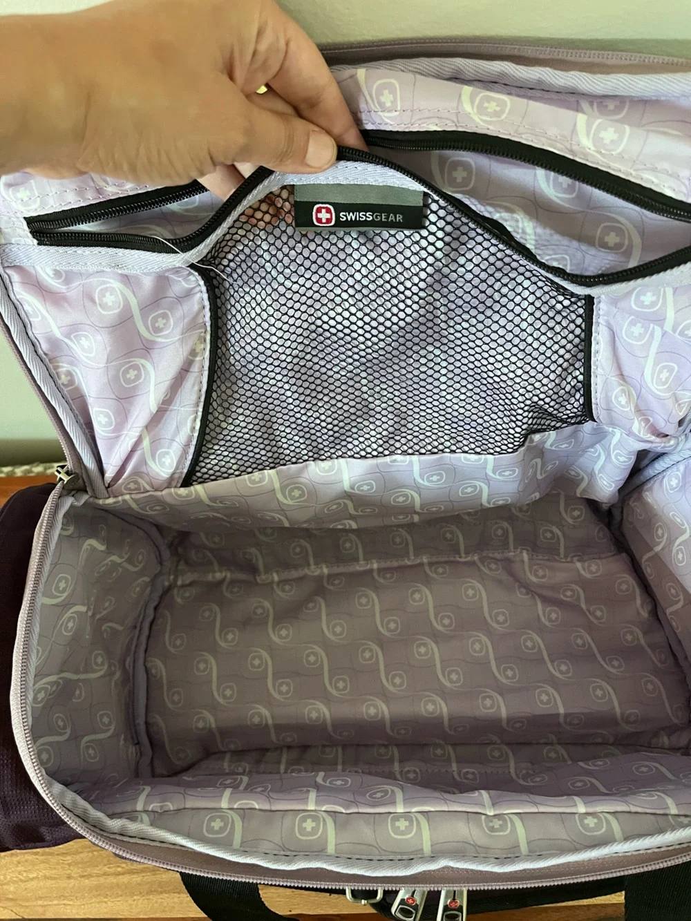 SwissGear Purple Duffel Bag Travel Gym Carry On Luggage with Shoulder Strap